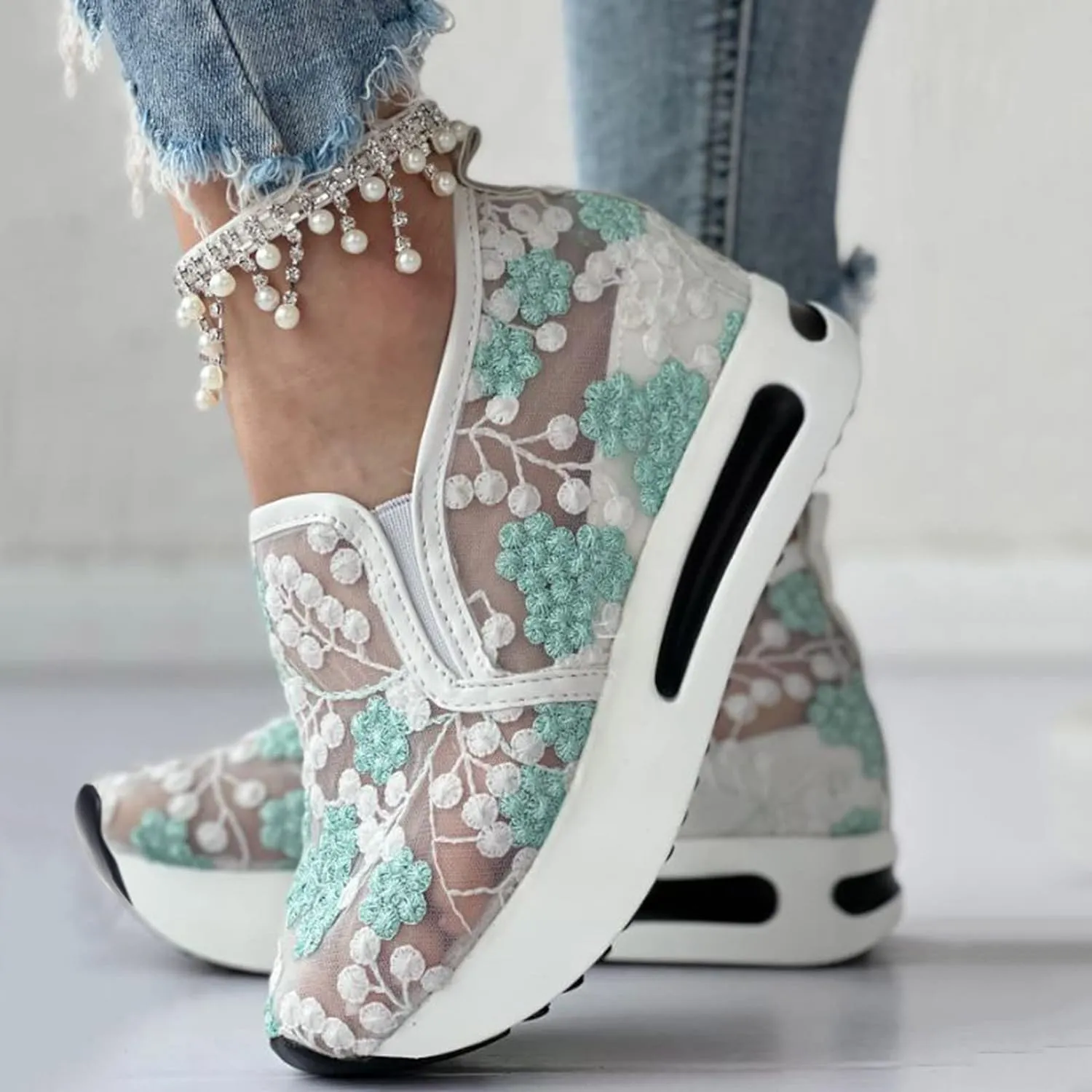 Ladies Fashion Breathable Lace Mesh Flower Embroidery Round Head Thick Bottom Comfortable Dressy Casual Shoes