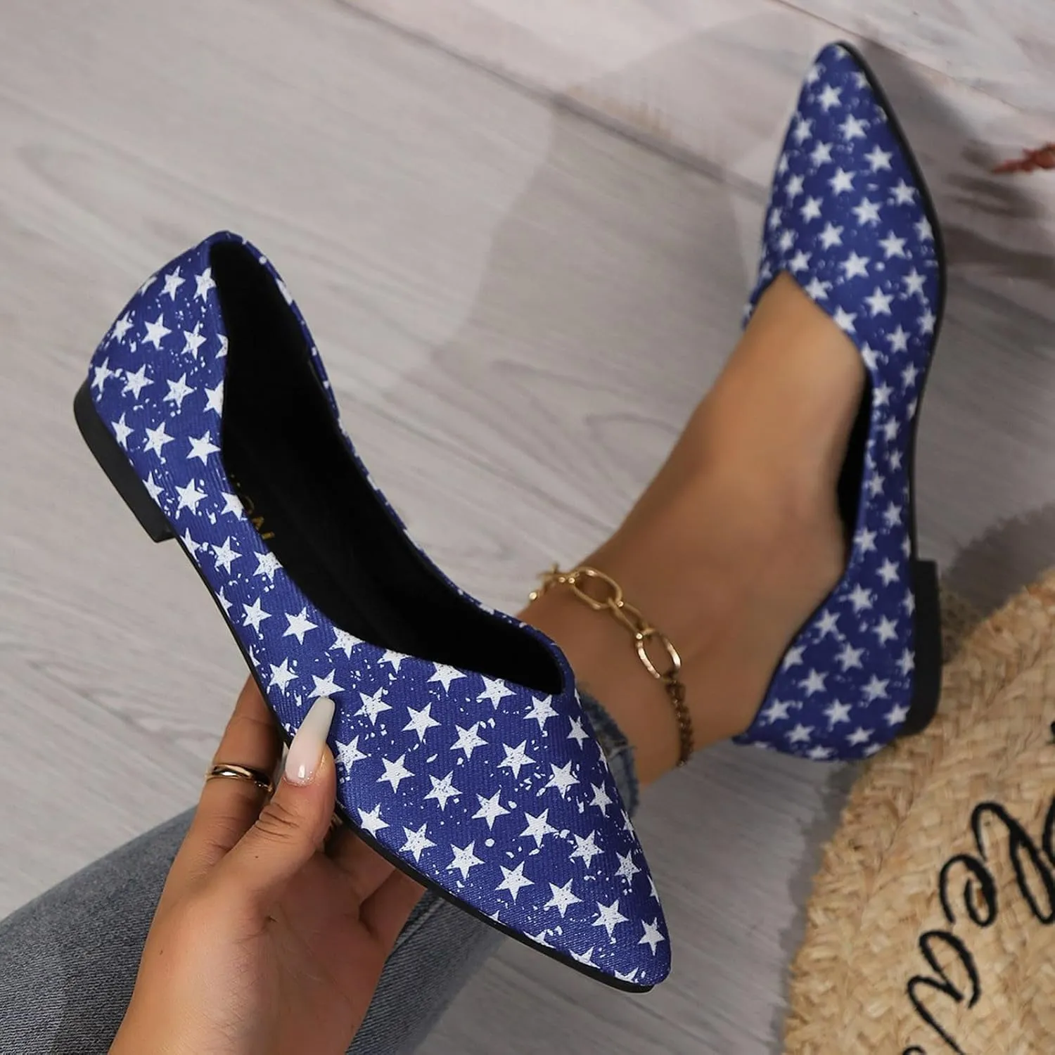 Ladies Large Size Shoes Shallow Mouth Soft Leather Flat Bottom Casual Shoes Shoes Casual Sports Shoes for Men