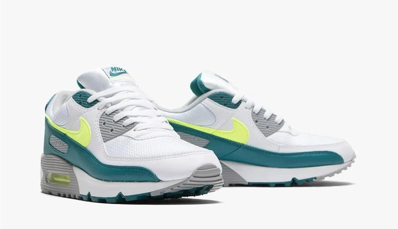 Nike Women's Stroke Running Shoe