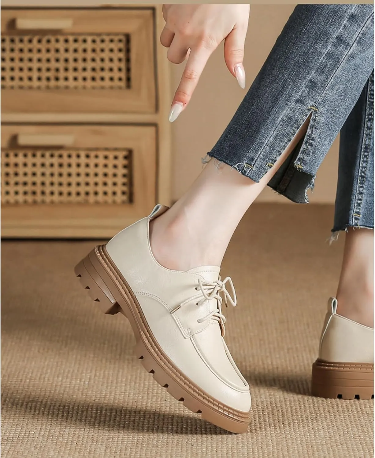 Womens Chunky Lug Sole Non-Slip Classic Oxfords Fashion Comfortable Lace-up Round-Toe Platform Loafers Casual Business Dress Oxford Shoes